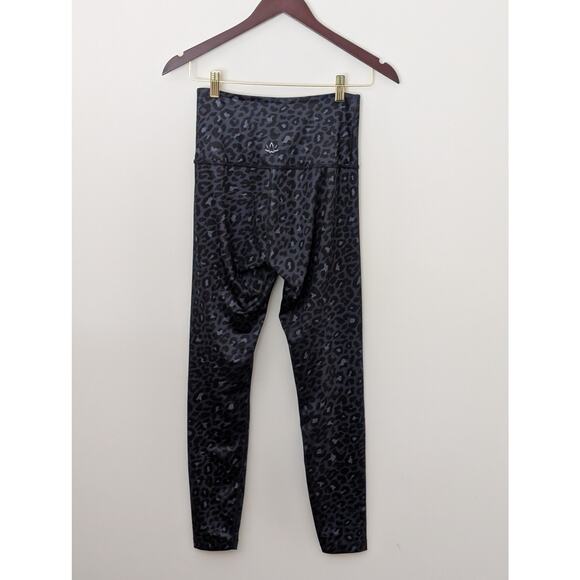 ​Beyond Yoga Lux High Waisted Midi Leggings - Black Leopard Print - Medium - Picture 4 of 9